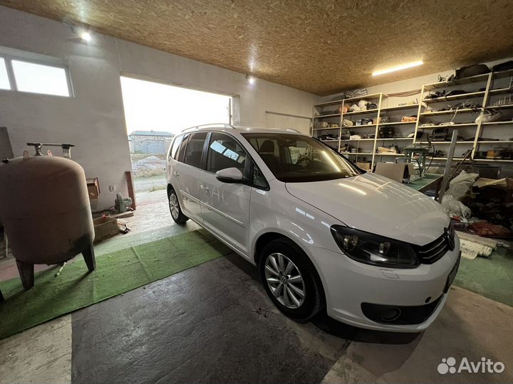 Volkswagen Touran, 2010