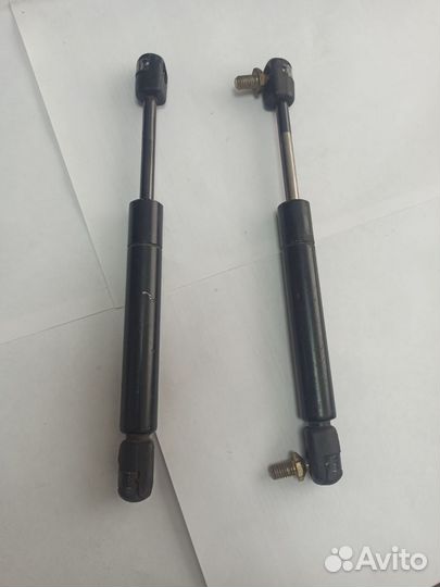 Газлифт двери на Claas Arion