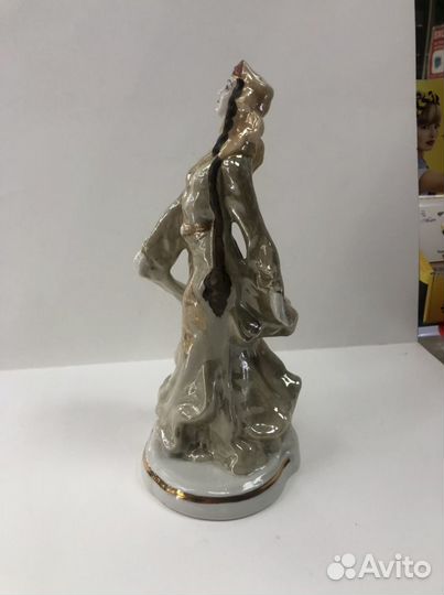 Фарфор танцующая грузинка