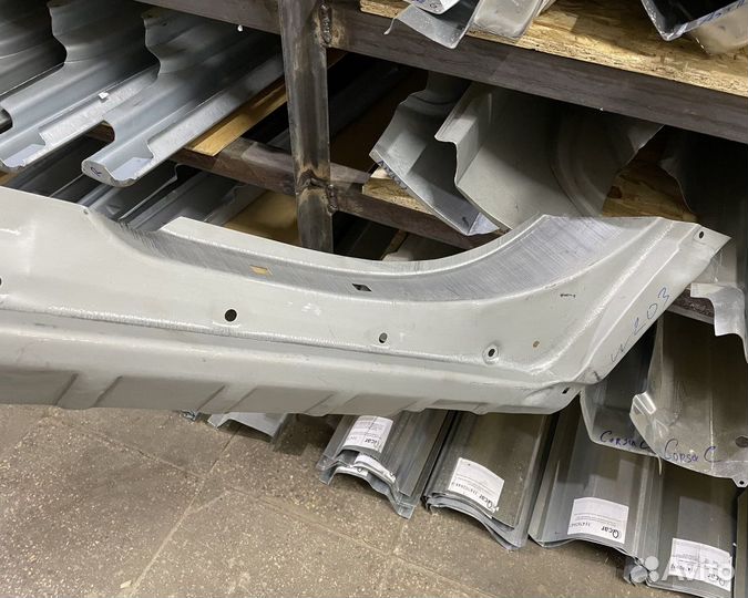 Порог левый Mercedes C-Klasse W203 2000-2008 (Polc