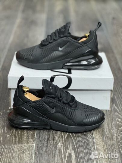 Кроссовки Nike Air Max 270