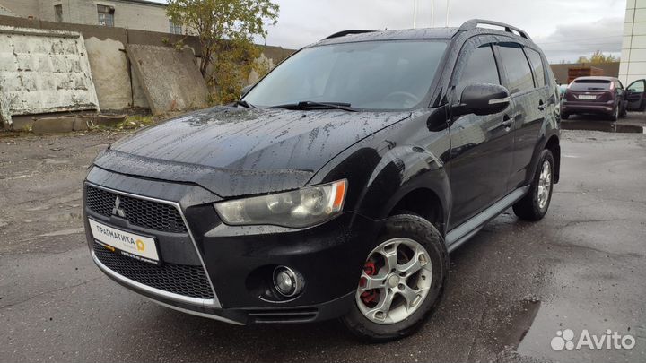 Mitsubishi Outlander 2.4 CVT, 2011, 187 900 км