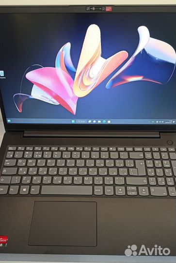 Новый ноутбук Lenovo на Ryzen 5