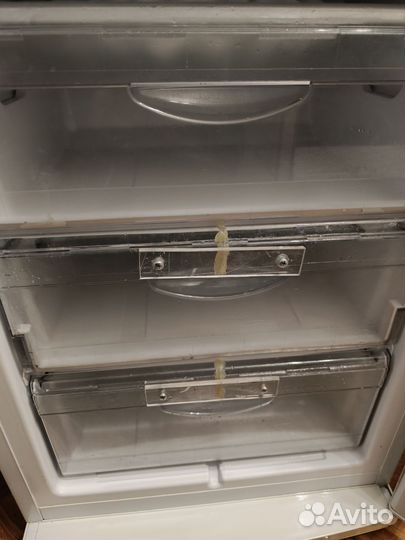 Холодильник бу Атлант 205 см