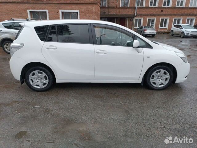 Toyota Verso 1.8 CVT, 2011, 142 000 км