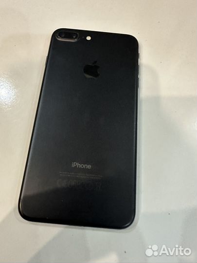Телефон iPhone 7 plus 32 gb