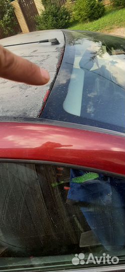 Уплотнитель кромки лобового стекла на рено