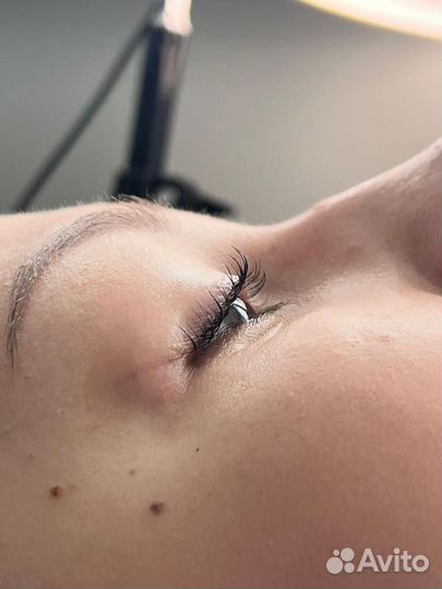 Ламинирование ресниц и бровей, наращивание ресниц