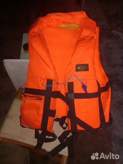 Спасательный жилет