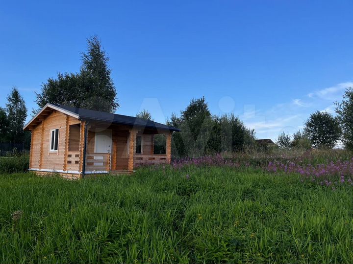 Дом 33 м² на участке 8 сот.