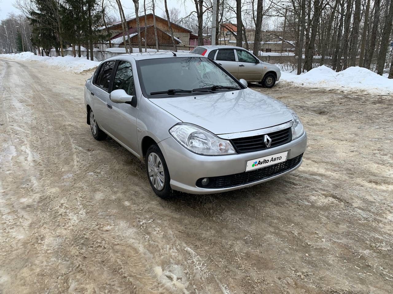 Renault Symbol: фото владельца