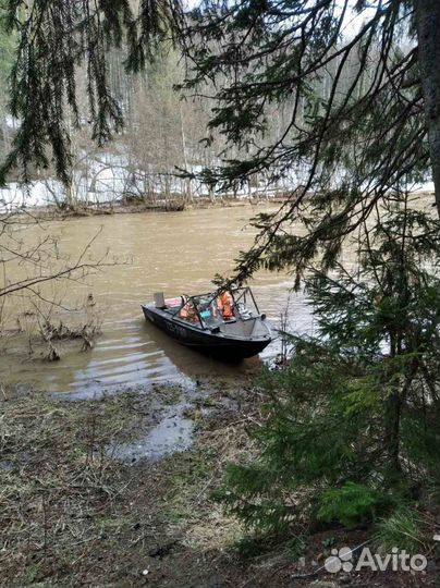 Катер Днепр