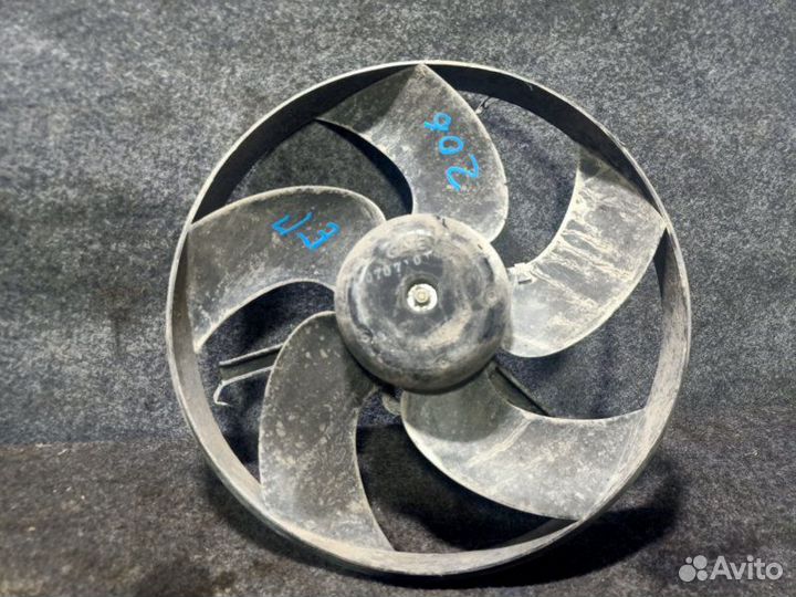 Крыльчатка вентилятора Peugeot 206 2B TU3A 2006