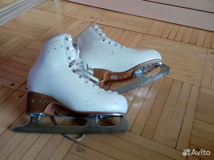 Коньки фигурные профессиональные Overture