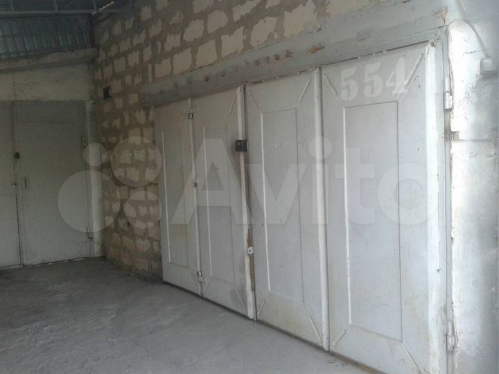 Гараж, > 30 м²