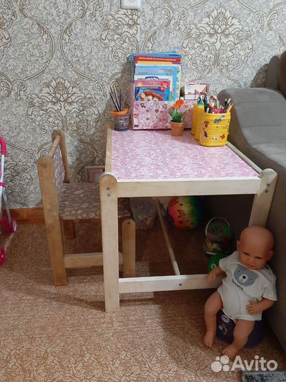 Детский столик и стульчик
