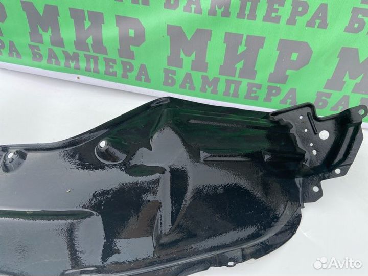 Подкрылок передний правый Toyota Rav4 2005 2008