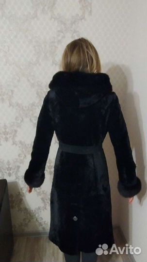 Шуба мутоновая(астраган)