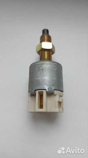 Концевик стоп сигнала