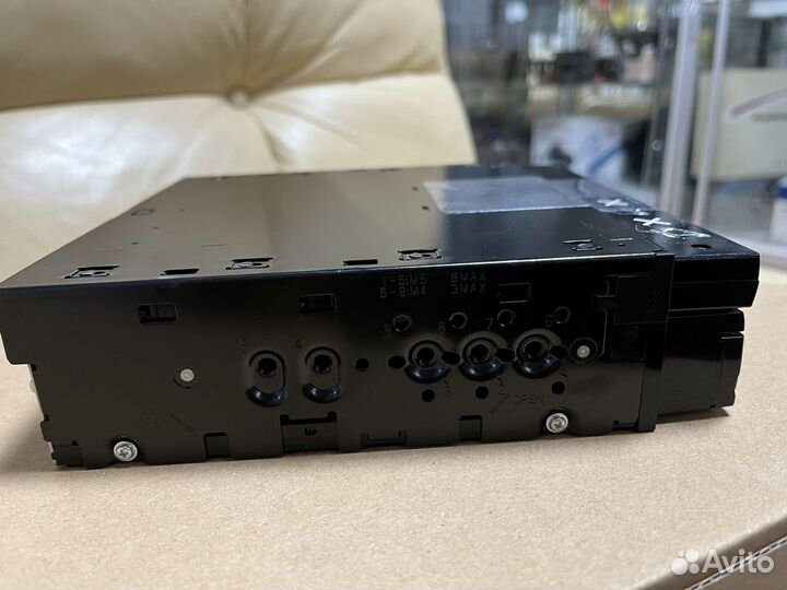 Автомагнитола 1 Din с 7' экраном JVC KD-AV7001