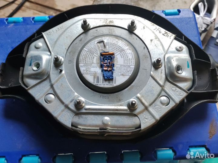 Подушка безопасности renault logan 1