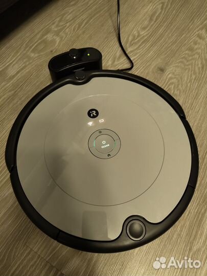 Робот пылесос iRobot Roomba 698