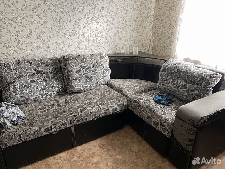 Угловой диван