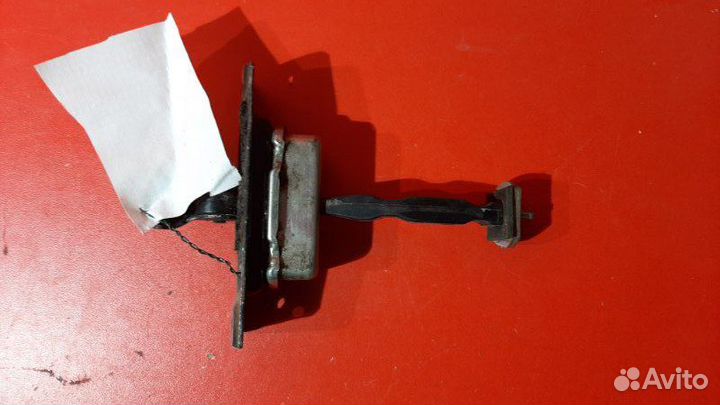 Ограничитель двери передний правый Infiniti Fx35