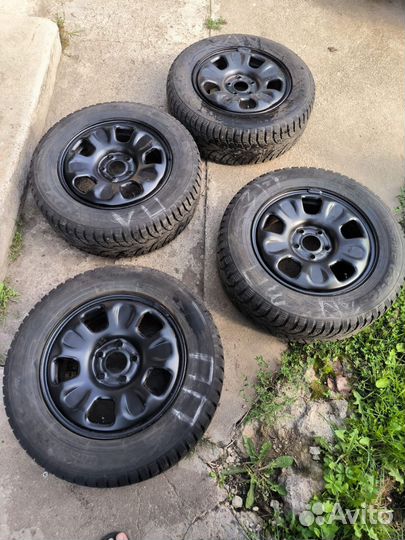 Зимние шины 215 65 r16 на дисках Рено