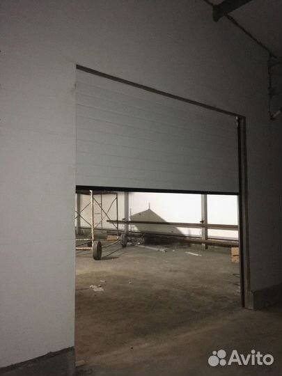 Секционные ворота для автомоек и сто