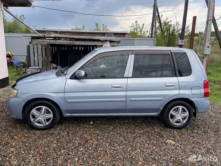 Mazda Demio 1.3 AT, 2002, 199 782 км