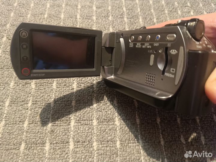 Видеокамера Sony DCR-SR62E