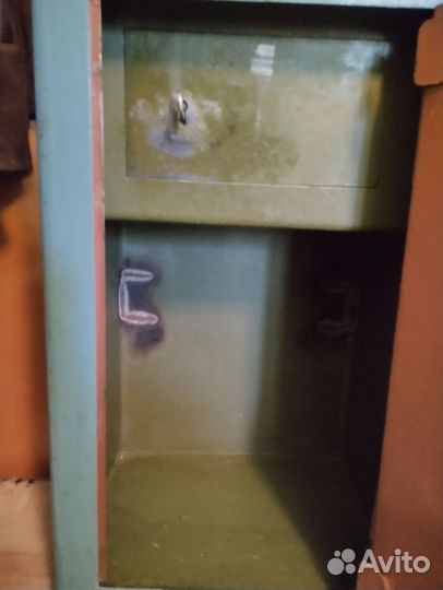Сейф б/у