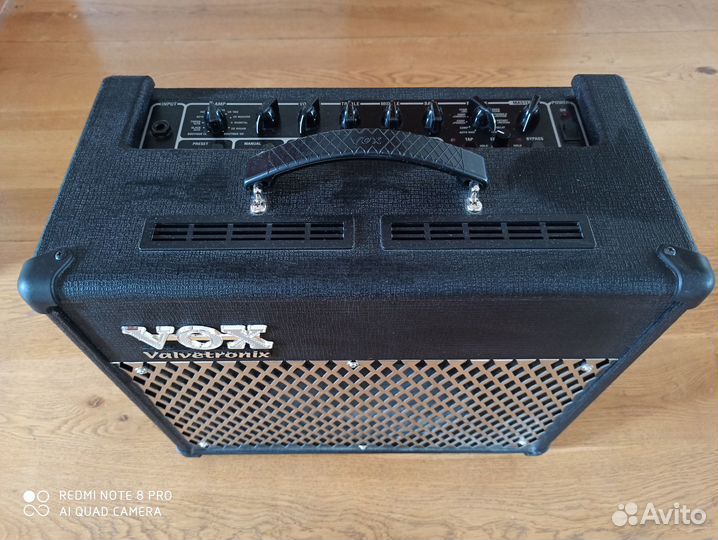 Гитарный комбоусилитель VOX AD30 VT