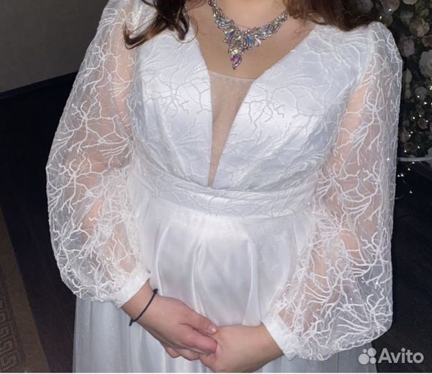 Свадебное платье (56 размер)