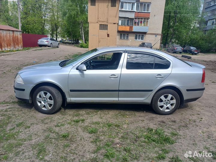 Skoda Octavia 1.6 МТ, 2007, 300 000 км