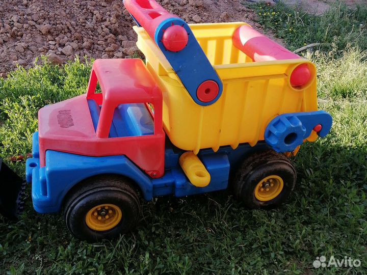 Большой грузовик игрушка