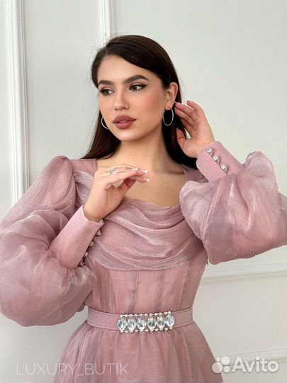 Вечернее платье