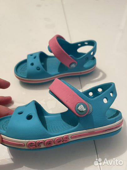 Сандалии crocs c8