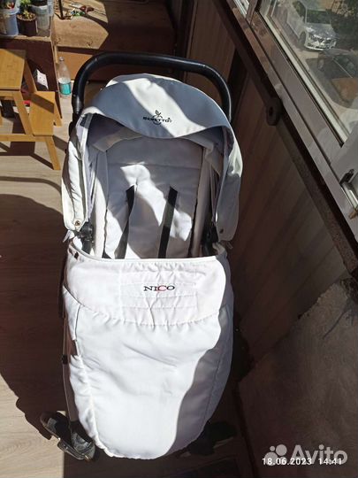 Прогулочная коляска