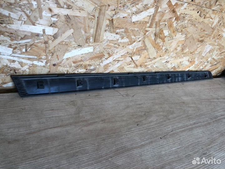 Накладка двери передняя правая Nissan X-Trail T32