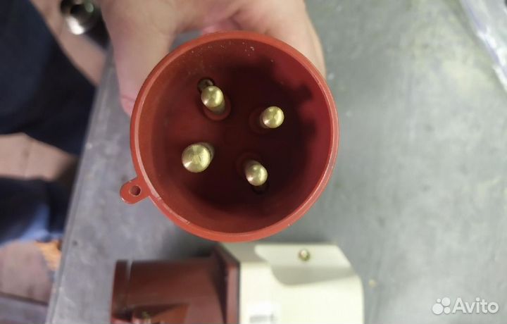 Розетка и вилка сси-124