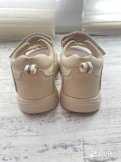 Сандалии для девочки