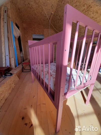 Детская кроватка