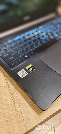 Игровой ноутбук Acer i5 16GB GTX1650 Ti 15,6