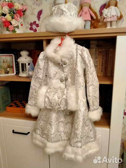 Карнавальный новогодний костюм Снегурочки