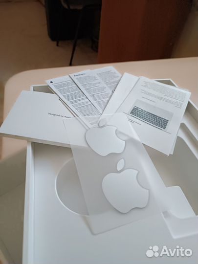 Коробка от macbook air 13-inch