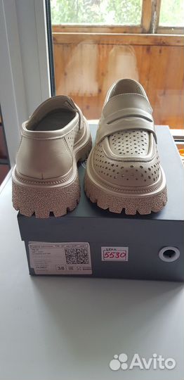 Лоферы женские 38 размер новые
