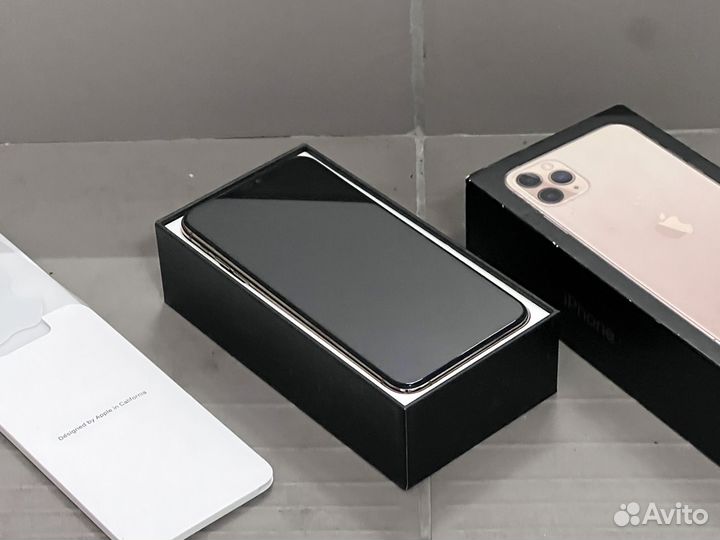 iPhone 11 Pro Max, 64 ГБ