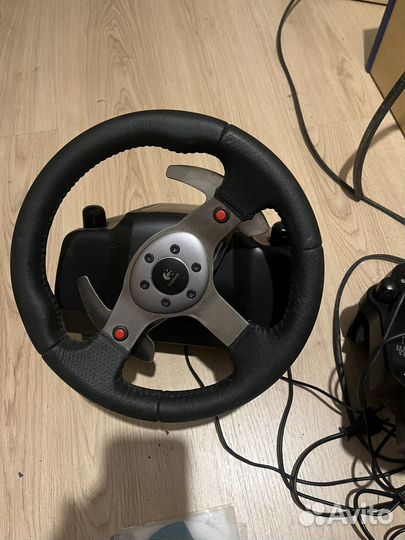 Игровой комплект Logitech руль,педали,кпп